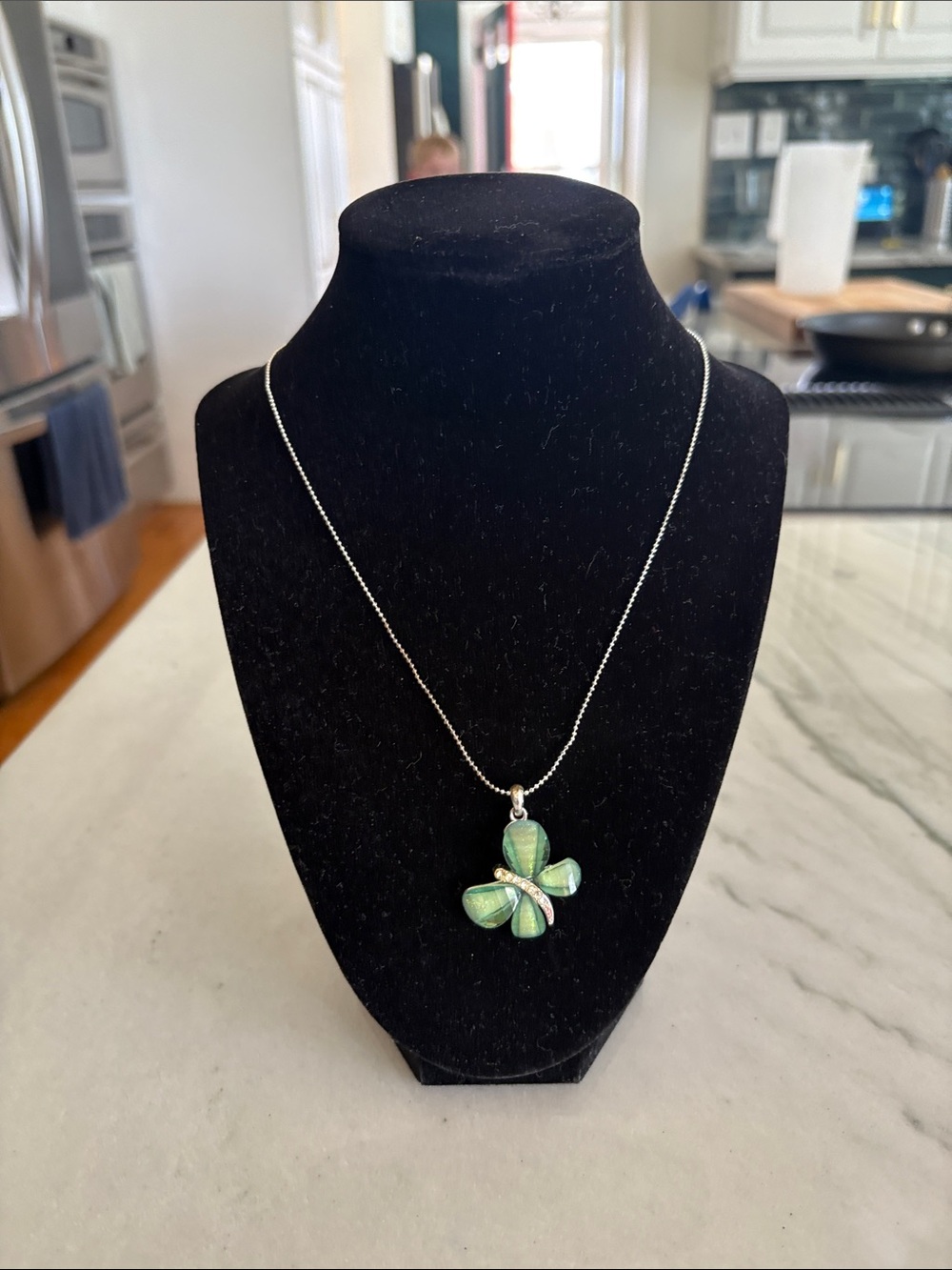 Vintage Green Butterfly Pendant Necklace - Women Jewelry